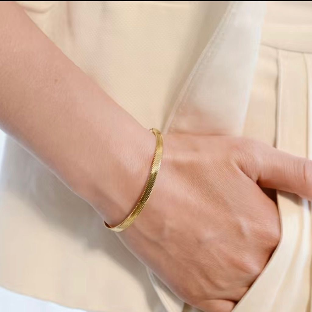 Pulsera Dorada delgada - Imagen 2