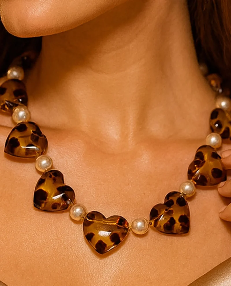 Collar Corazones Animal Print